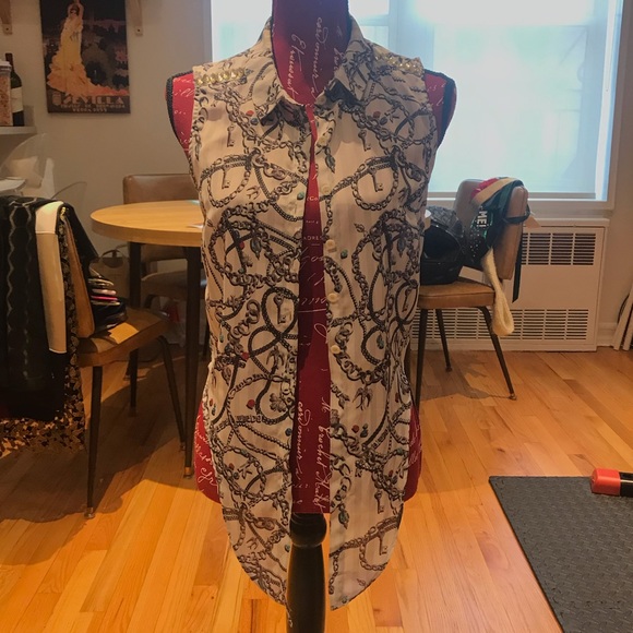 H&M Chain Print Top - Picture 1 of 3